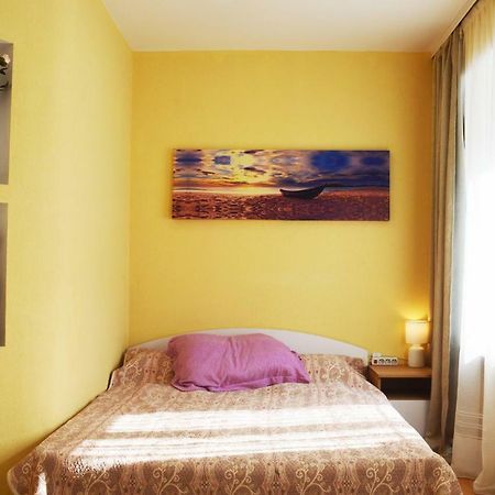 Owl Home Odessa Cozy Spacious Apartment In A Quiet Center Between Deribasovskaya And Privoz Odesa Exterior photo