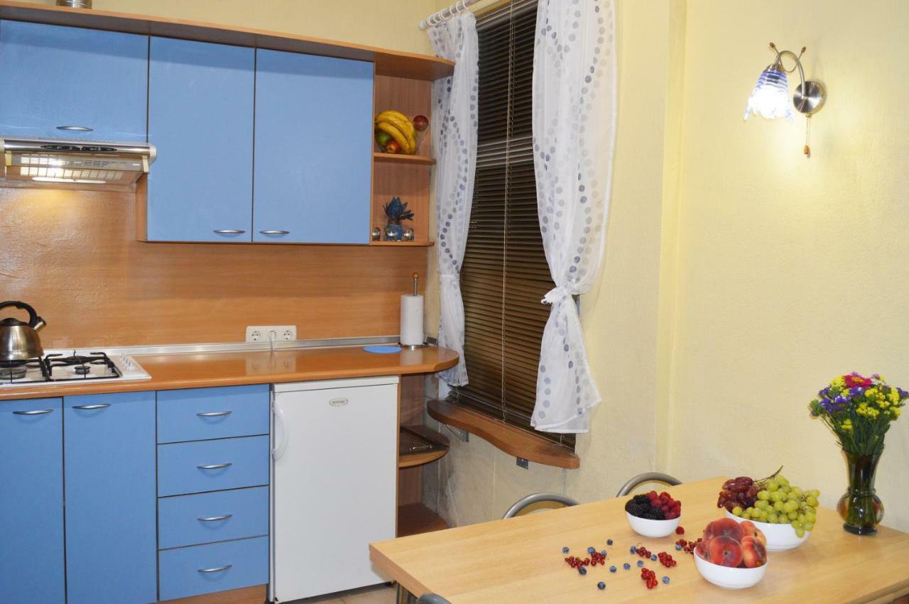 Owl Home Odessa Cozy Spacious Apartment In A Quiet Center Between Deribasovskaya And Privoz Odesa Exterior photo